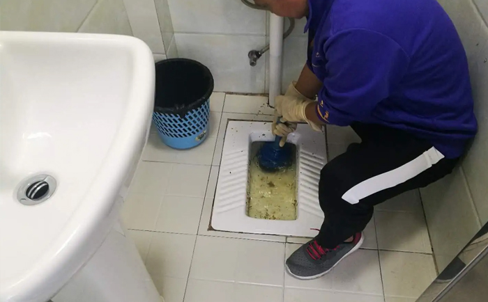 米东疏通蹲坑